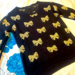 Seventeen Black with Gold Bows Sweater Size XL